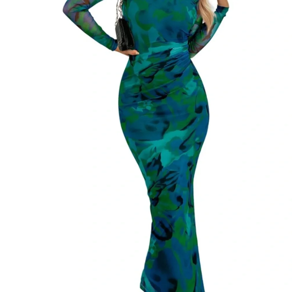Green and Blue Long Sleeve Bodycon Dress for Night Out - Picture 7 of 15